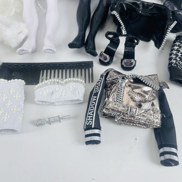 Rainbow High Shadow High Series 1 Shanelle Onyx  & Natasha Zima plus Accessories - Picture 5 of 13